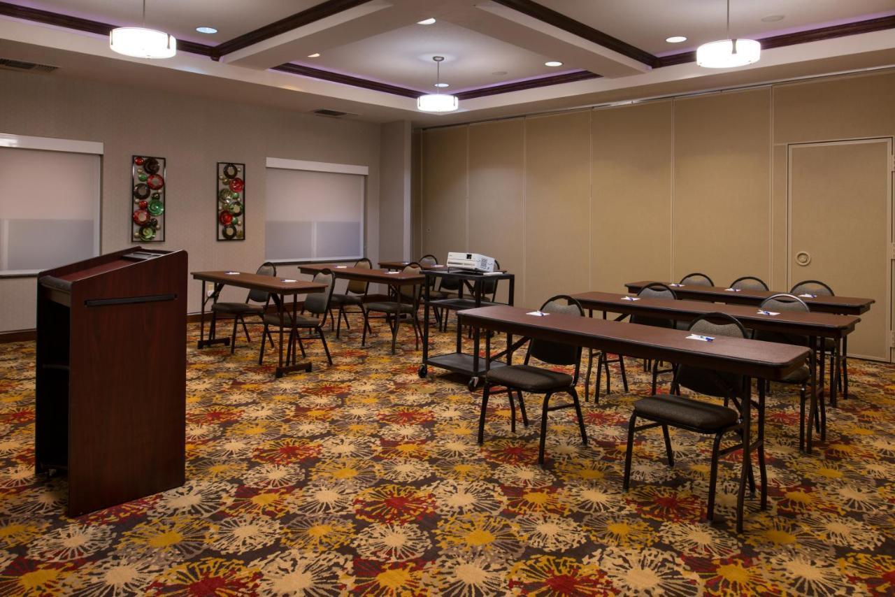 Holiday Inn Express & Suites Pittsburg By Ihg Buitenkant foto