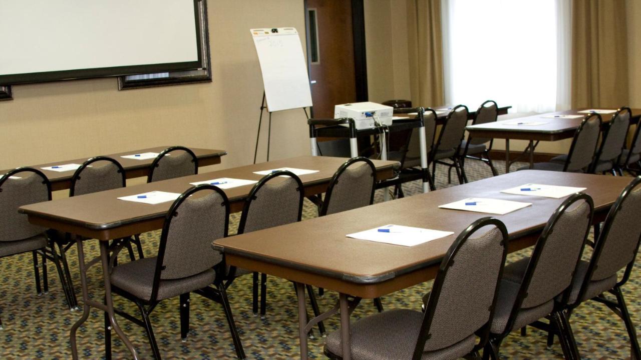 Holiday Inn Express & Suites Pittsburg By Ihg Buitenkant foto