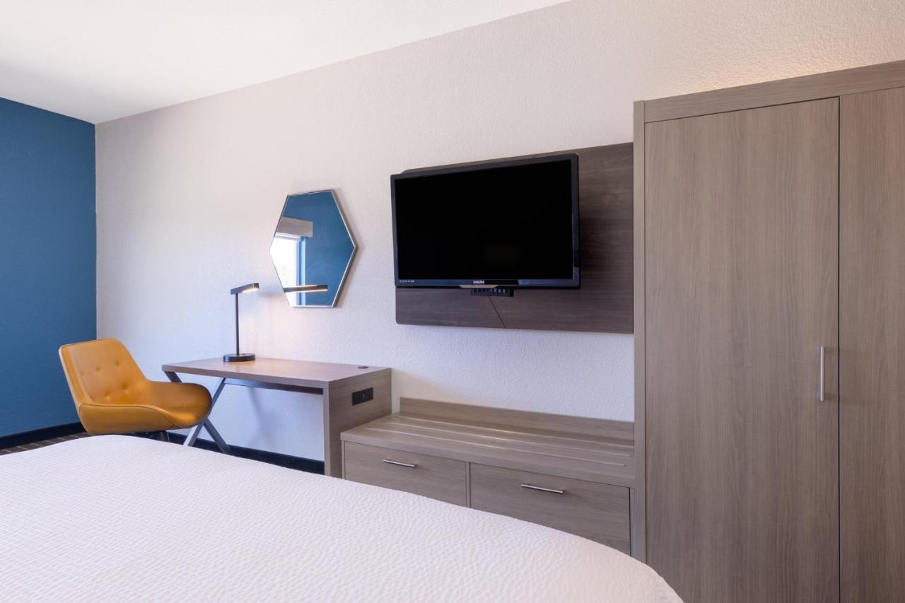 Holiday Inn Express & Suites Pittsburg By Ihg Buitenkant foto