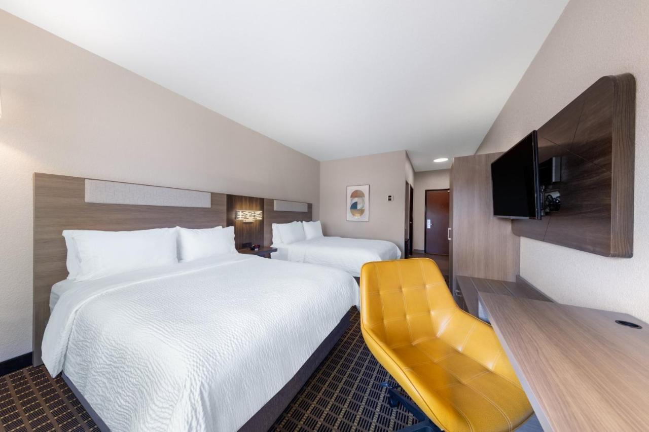 Holiday Inn Express & Suites Pittsburg By Ihg Buitenkant foto