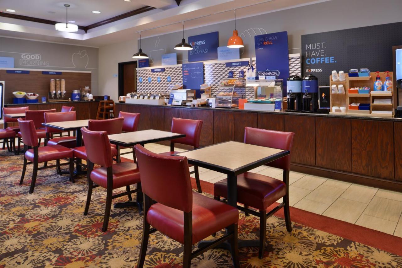 Holiday Inn Express & Suites Pittsburg By Ihg Buitenkant foto